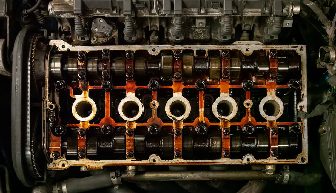 5 Noticeable Symptoms Of A Bad Valve Cover Gasket